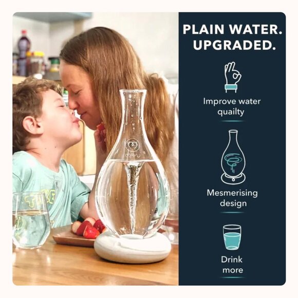 Mayu Swirl Structured Water Carafe and Base - Picture 2 of 16